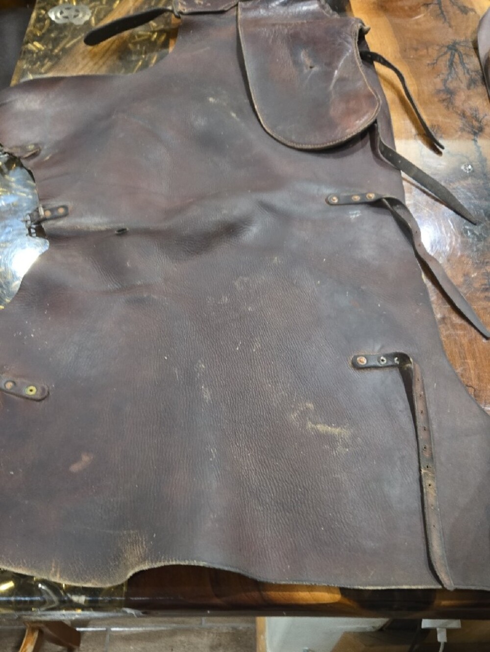 Brown Leather Work Chapps In Good Condition. - Picture 3 of 9